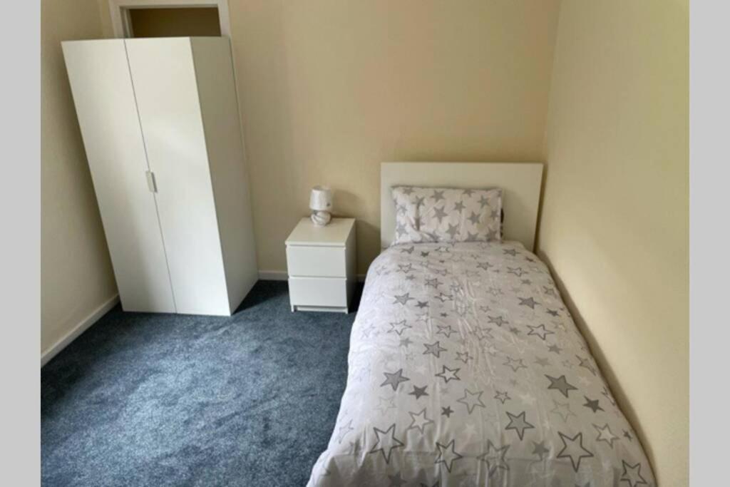 Beautiful Two Bedroom Flat By The Loch Balloch Exterior foto